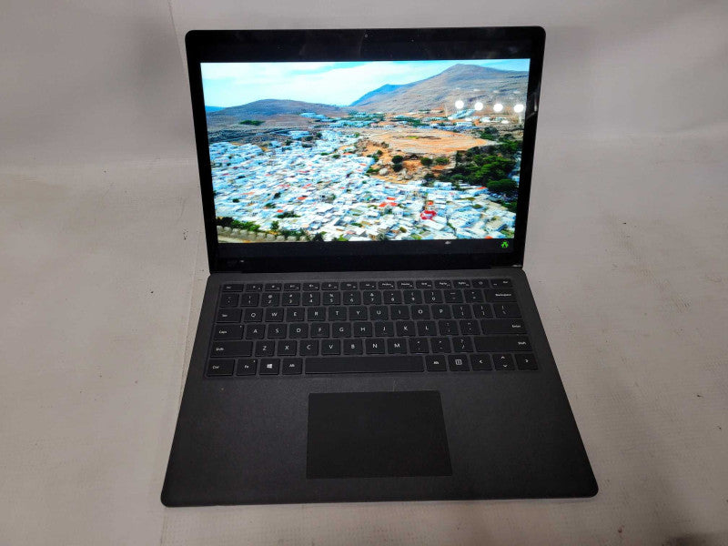 Microsoft Surface Laptop 2 (1769) - i7-8650U, 16GB RAM, 512GB SSD