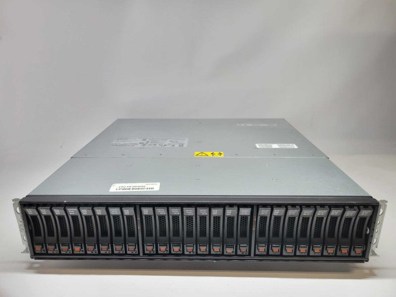 BM 1746-A4E Storage System 2x I/F4Module 2x585 WATT PSU