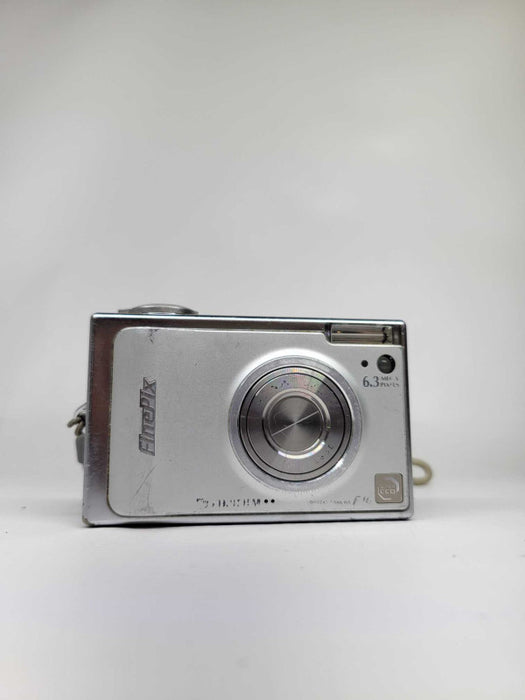Fuji Finepix F10 Digital Camera 6.3 MP