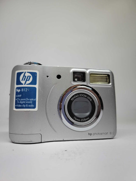 HP Photosmart 812 4.0MP Compact Digital Camera Silver (AS-IS - PARTS)