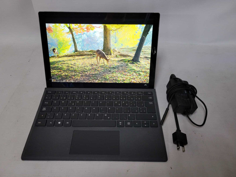 Microsoft Surface Pro 5 (1796) - i7-7660U, 16GB RAM, 512GB SSD - READ