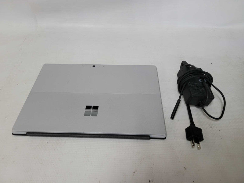 Microsoft Surface Pro 5 (1796) - i7-7660U, 16GB RAM, 512GB SSD - READ