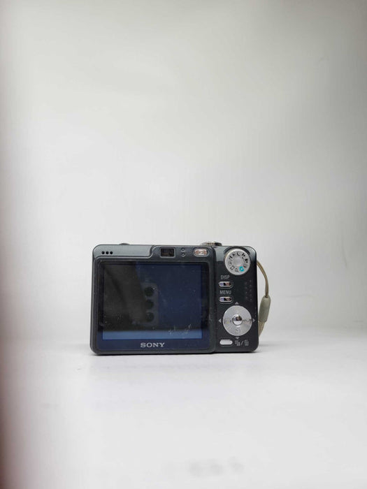 Sony Cyber-shot DSC-W55 7.2MP Digital Camera - Silver (AS-IS)