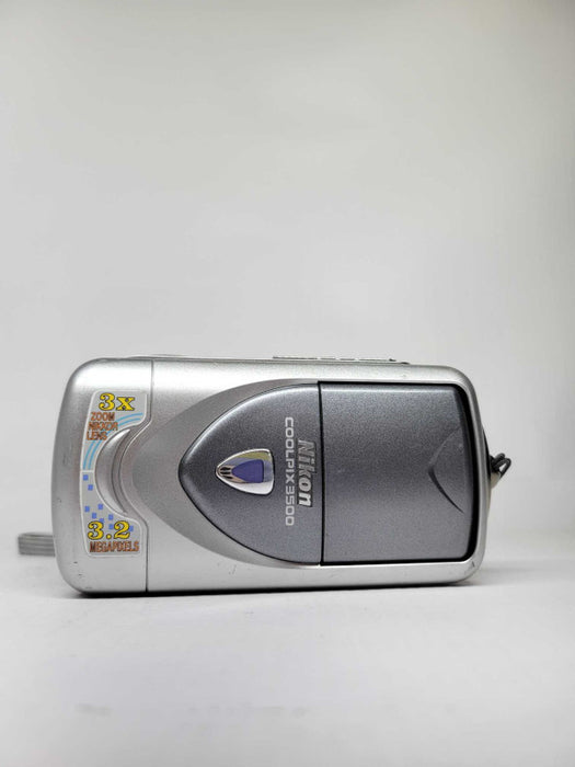 Rare Vintage Nikon CoolPix E3500 Digital Camera 3500