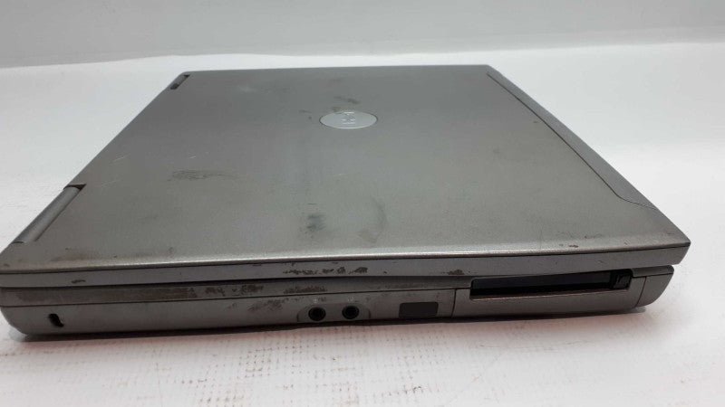 Dell Latitude D610 14\\" Intel Pentium M @1.60GHz PP1L Vintage laptop &