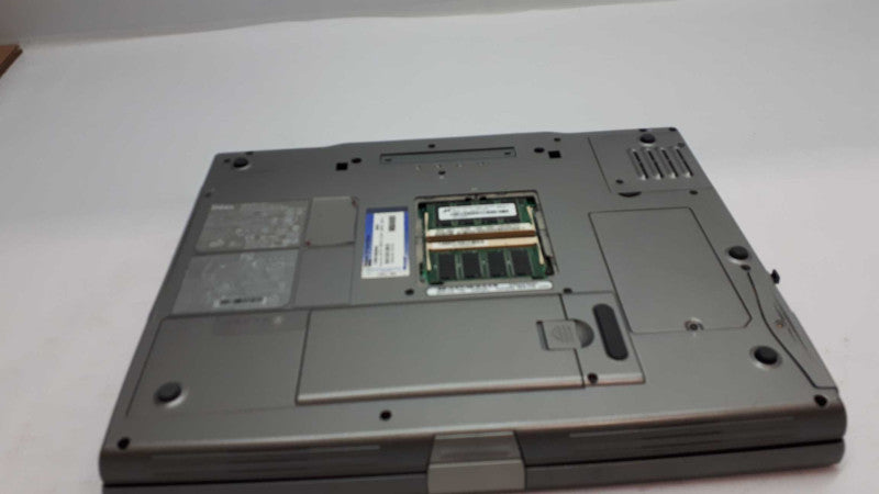 Vintage Portable Dell Inspiron 8500 Pentium 4 Laptop &