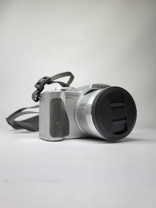 Panasonic LUMIX DMC-FZ3 3.0MP Digital Camera (AS-IS)