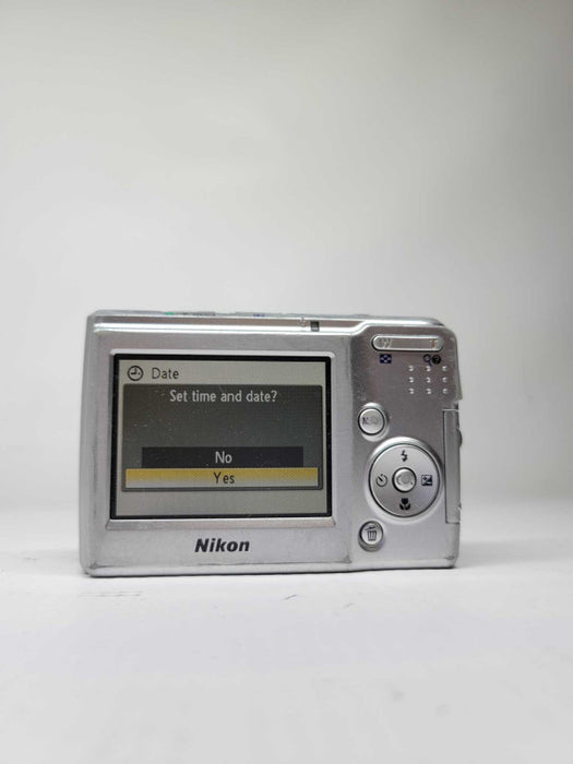 Nikon Coolpix L14 7.1 MP Digital Camera 3X Optical Zoom