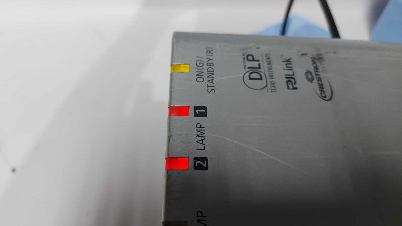 Panasonic DLP Projector PT-DW640ULS - READ BELOW #