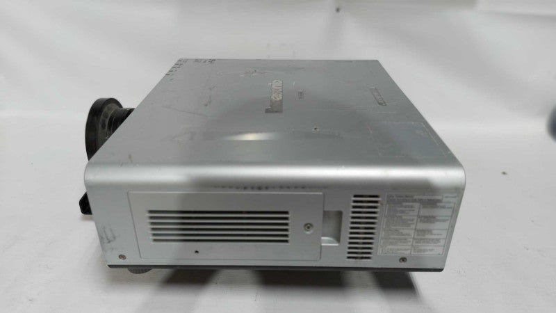 Panasonic DLP Projector PT-DW640ULS - READ BELOW #