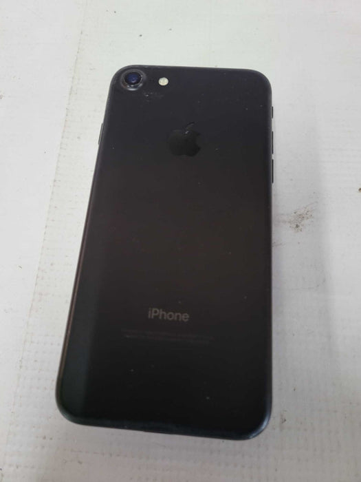Apple iPhone 7 32GB (A1778) - READ