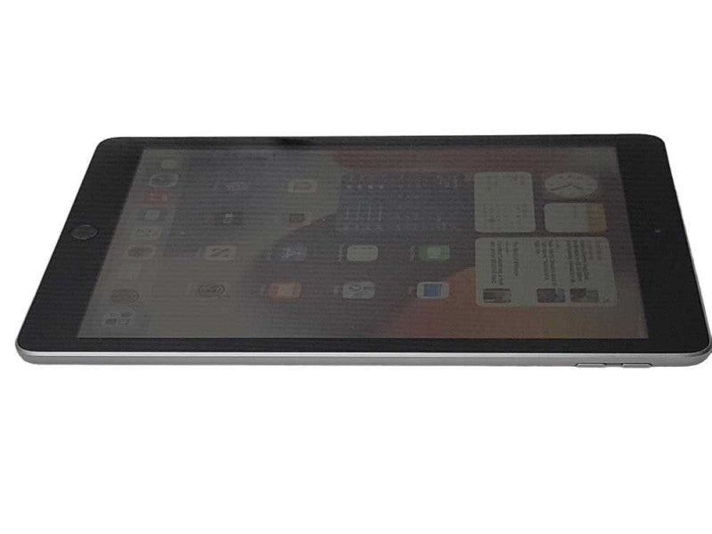 Apple iPad 6th Gen. A1893 9.7\\" 32GB Wi-Fi _