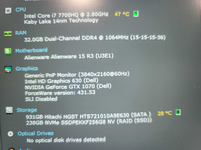 Alienware 15 R3  i7-7700HQ, 32GB DDR4, GTX 1070, 256GB m.2 + 1TB HDD *READ Î²