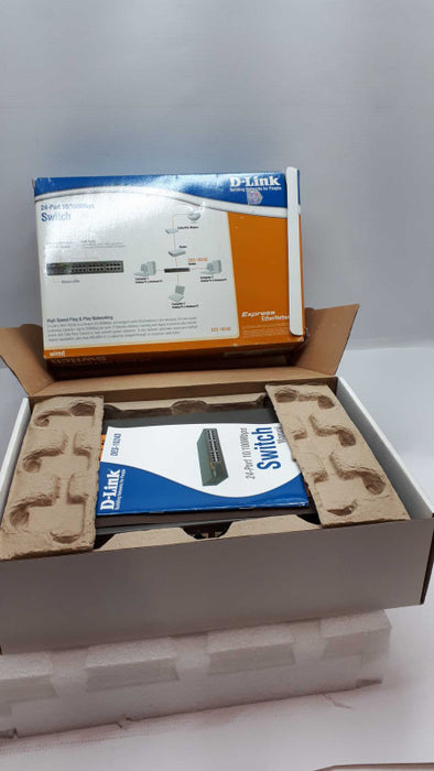 D-Link DES (DES-1024D) 24-Ports Rack-Mountable Switch &