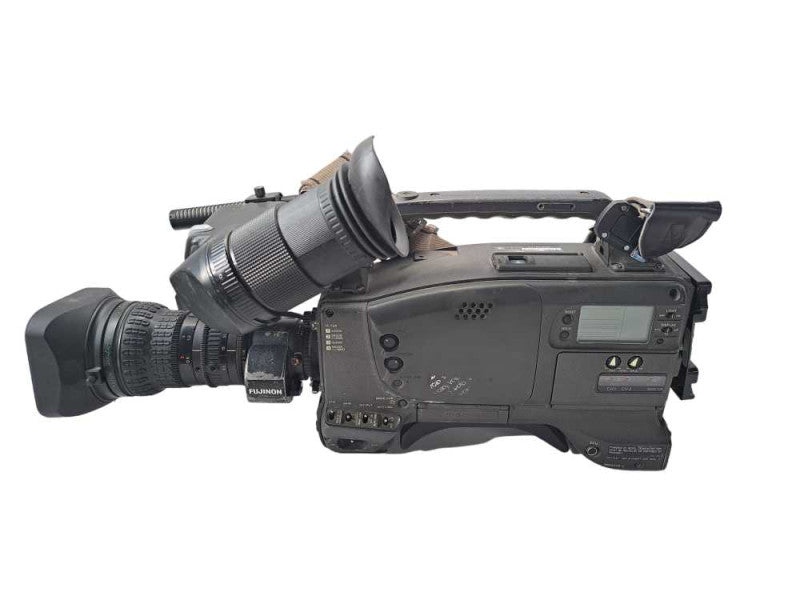Panasonic AJ-D700K DVCPRO Camcorder + Fujinon Aspheric & IF 19x TV Zoom Lens  )