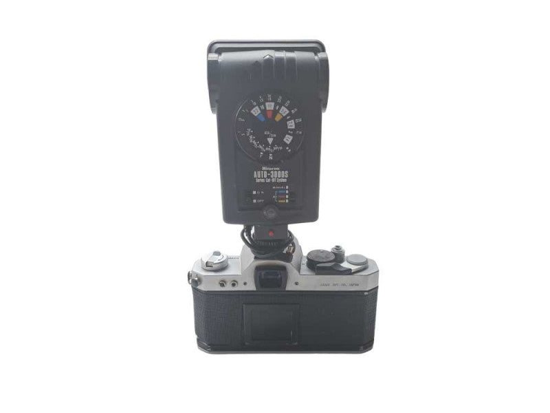 Asahi Pentax K2 35mm SLR Film Camera, SMC Pentax 1:1.4/50mm Lens + Flash )