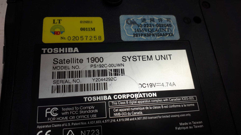 Vintage Toshiba Satellite 1900 series Vintage Laptop &