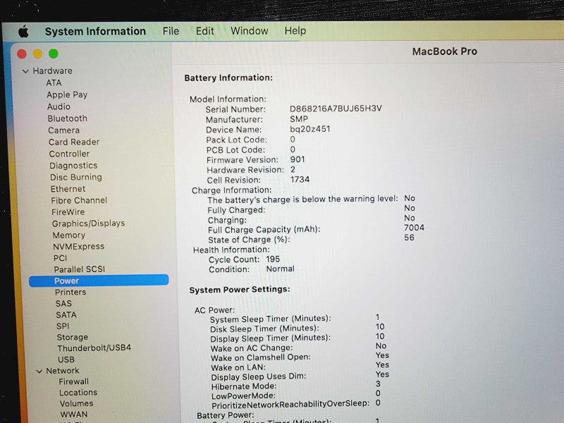 Apple Macbook 2018 15\\" Core i7-8750H @ 2.2GHz 16GB DDR3 250GB SSD [Read] (