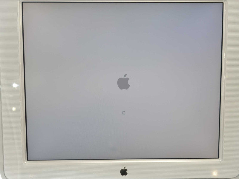 Vintage Apple M7649 Studio Display M7649 17\\" Power Mac G4 LCD Monitor