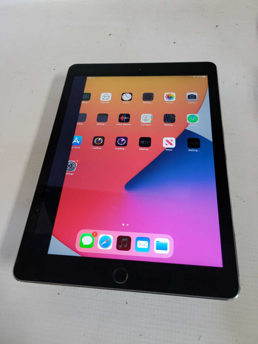 Apple iPad Air 2 64GB (A1566) - READ