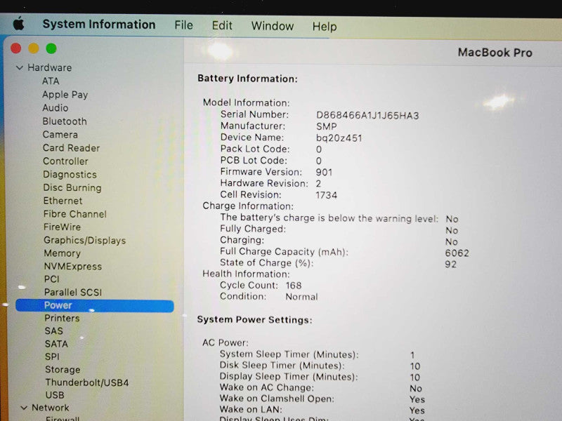 Apple Macbook Pro 2018 15\\" Core i9-8950HK @ 2.9GHz 16GB DDR4 500GB SSD Radeon Pro 560X 4GB (