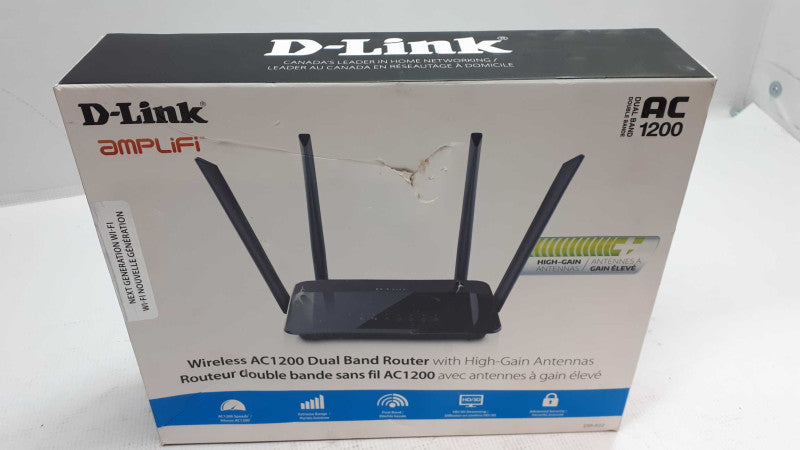 D-Link DIR-822 Wireless AC1200 Dual Band Router &