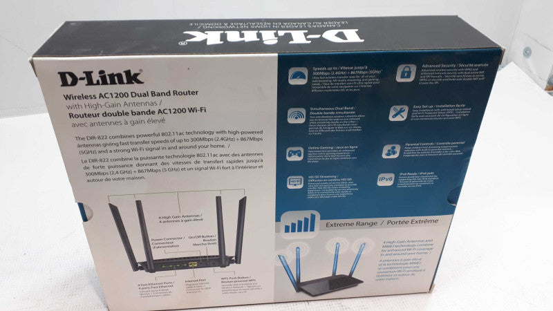D-Link DIR-822 Wireless AC1200 Dual Band Router &