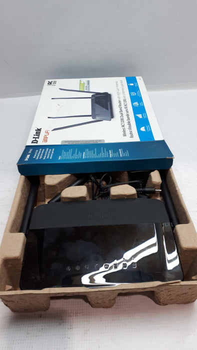 D-Link DIR-822 Wireless AC1200 Dual Band Router &