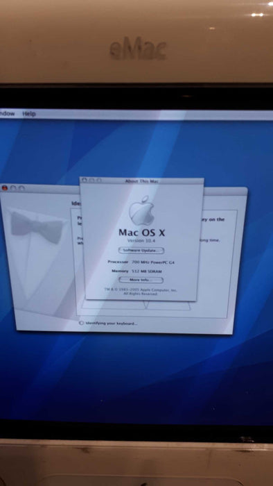 Apple eMac A1002 M9834LL/A 1.25GHz PowerMac6,4 512MB / 40GB HD - Mouse&Keyboa &