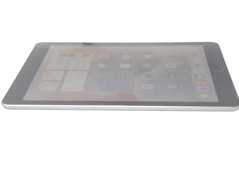Apple iPad 5th Gen. 32GB, Wi-Fi, 9.7in A1822 Q_