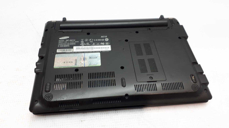 10.1\\" Samsung NP-NC10 Netbook With Windows XP Untested &