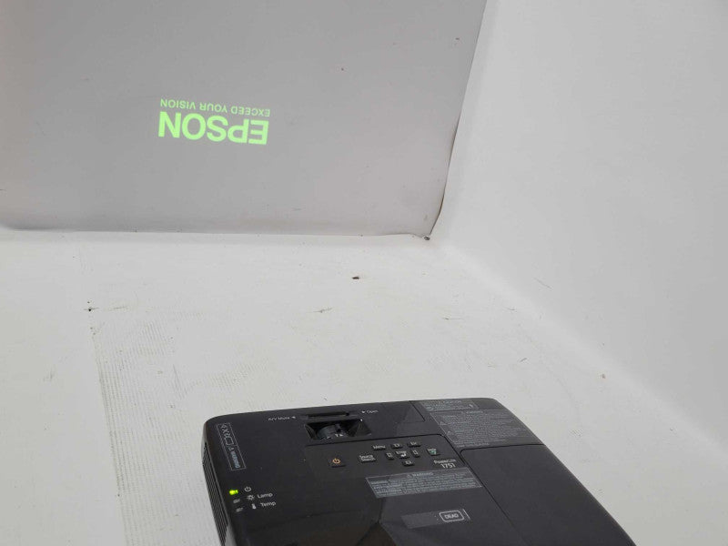 Epson PowerLite 1751 H479A LCD Projector, No remote, READ _