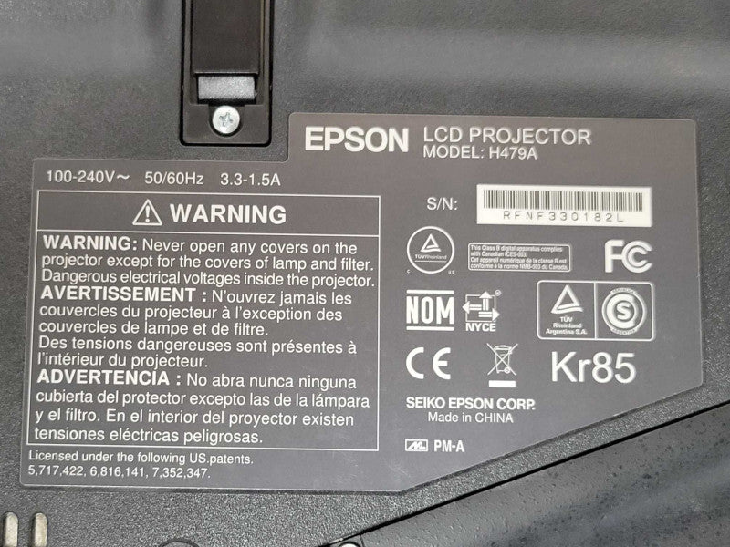 Epson PowerLite 1751 H479A LCD Projector, No remote, READ _