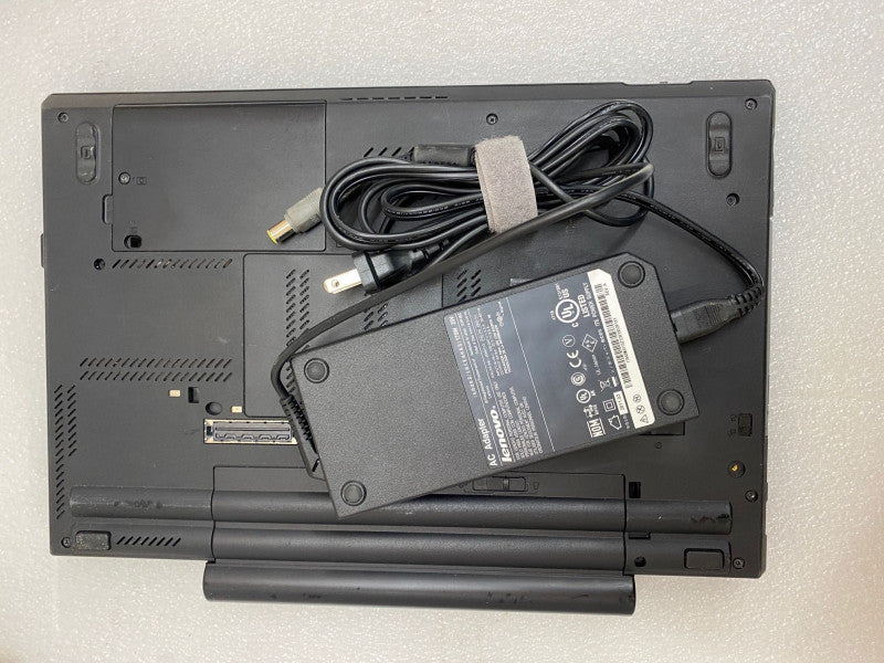LENOVO THINKPAD W520 Workstation i7-2760QM QUADRO 2000M 2GB 8GB RAM 240 SSD