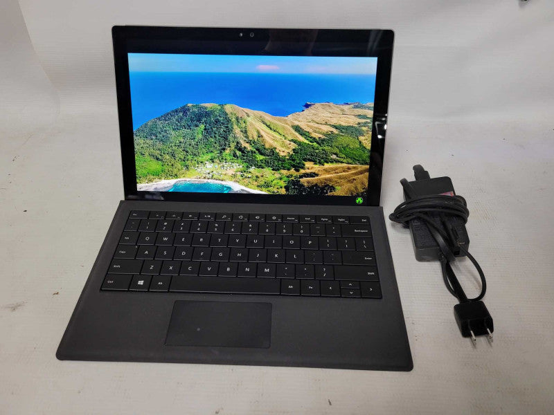 Microsoft Surface Pro 4 - i5-6300U, 8GB RAM, 256GB SSD