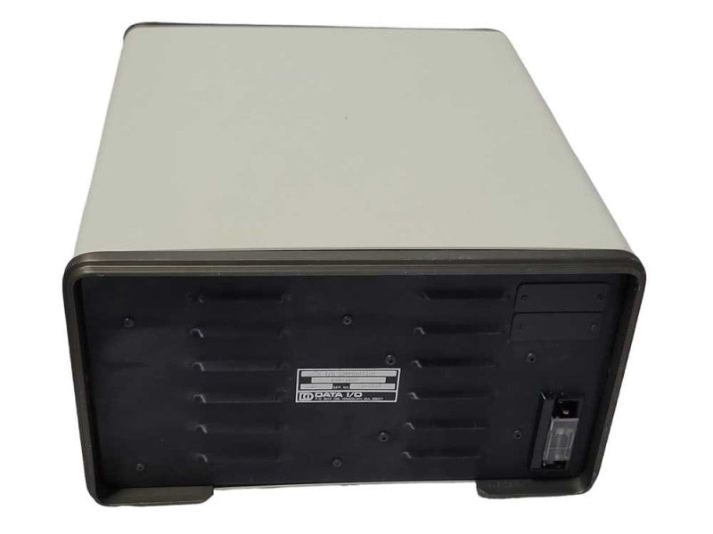 Data I/O programer Model 5V 999-3500, Powers on, READ _