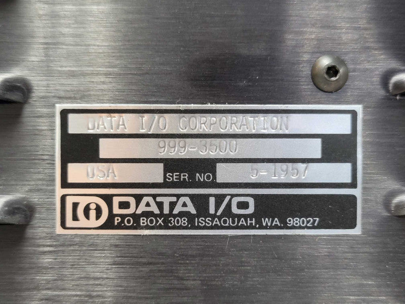Data I/O programer Model 5V 999-3500, Powers on, READ _