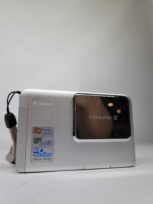 Nikon Coolpix S2 5.1 MP 3X Zoom Digital Camera Silver All Weather