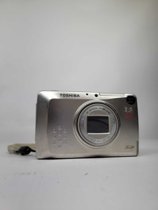 Toshiba PDR-3310 3.2Megapixel Digital Camera