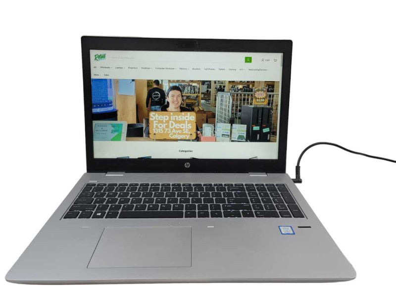 HP ProBook 650 G4 i7-8650U@ 1.90GHz, 32GB DDR4, 512GB m.2 + 1 TB SSD **No bat Î²