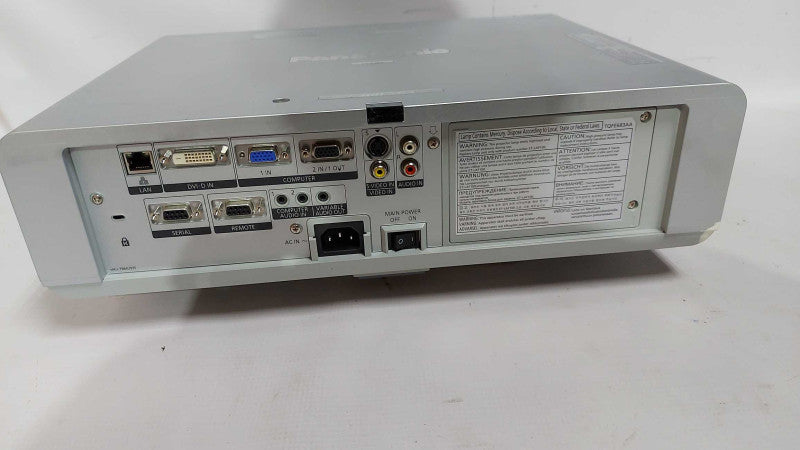 Panasonic PT-300U XGA LCD 250W 4000-Lumen Projector 2803 hours #