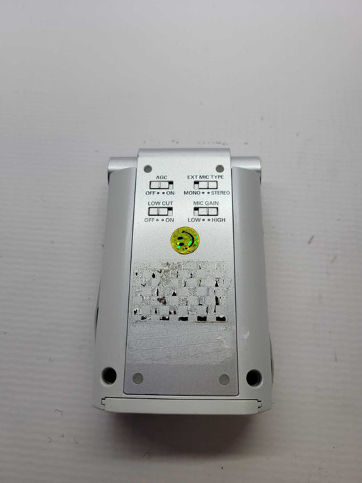 Roland R-09 EDIROL 24 BIT Digital WAVE Recorder