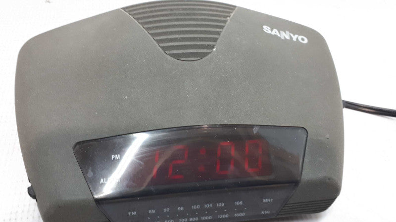 Sanyo FM/Alarm &