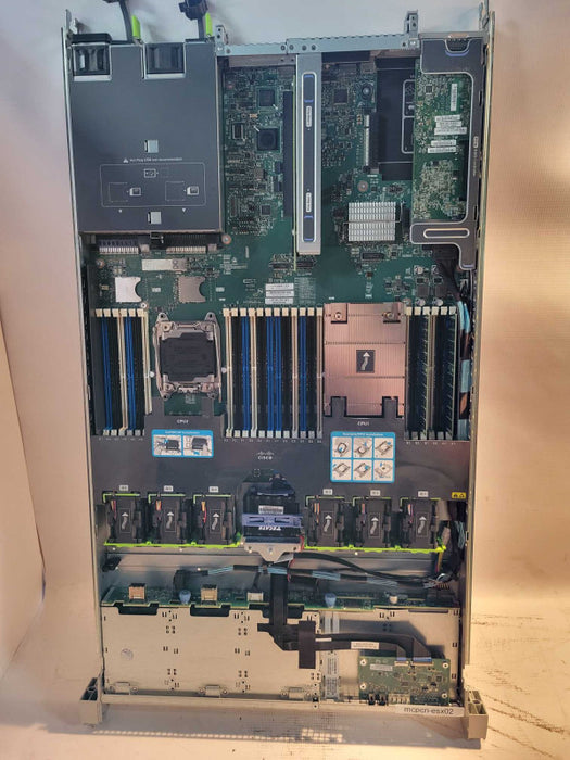 Cisco USC C220 M4 - Xeon E5-2630 | 32GB RAM | NO HDD | AVAGO MEGARAID 12G SAS