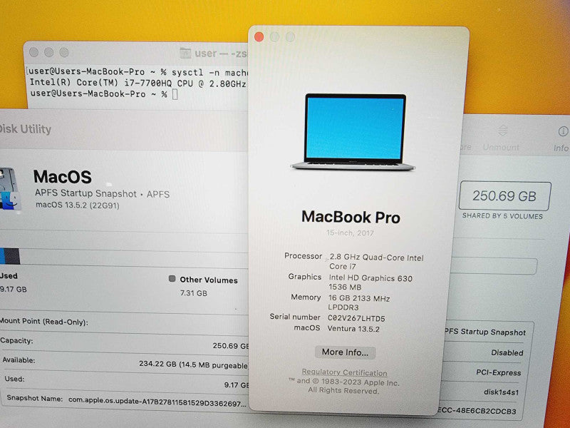 Apple Macbook Pro 2017 15\\" Core i7-7700HQ @ 2.8GHz 16GB DDR3 250GB SSD Radeon Pro 555 2GB [Read] (