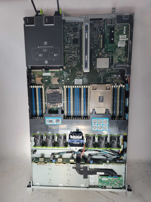 Cisco USC C220 M4 - Xeon E5-2630 | 16GB RAM | AVAGO MEGARAID 12G SAS(READ)