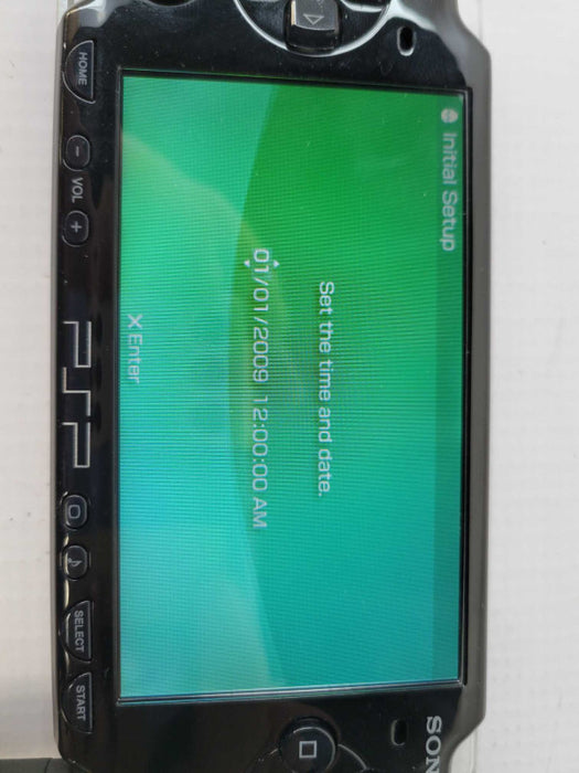 Sony PSP (PSP-2001) - No  battery or charger + Protective travel case