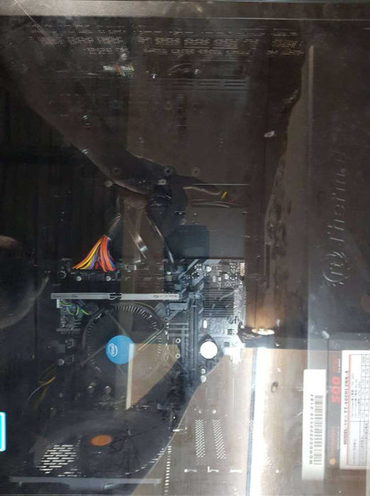 Custom PC Intel(R) Core ( TM ) i3 - 8100 CPU @ 3.60GHz 8GB DDR4 Ram Q