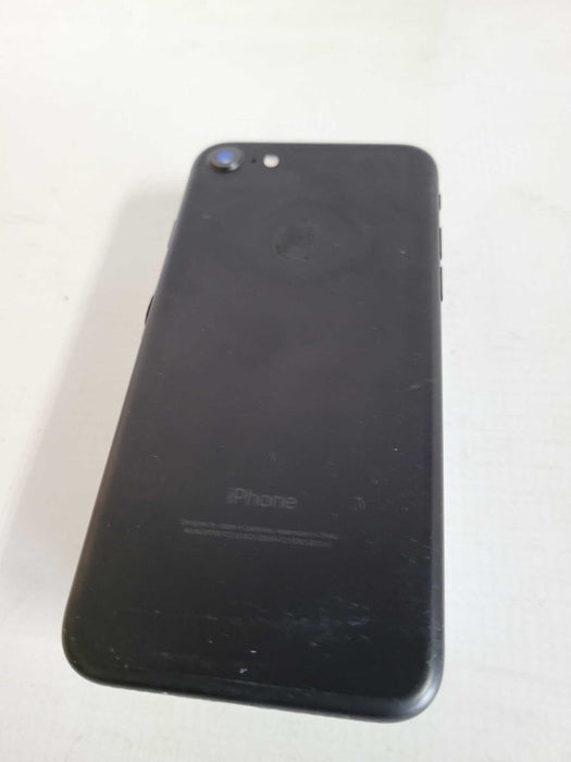 Apple iPhone 7 32GB (A1778)