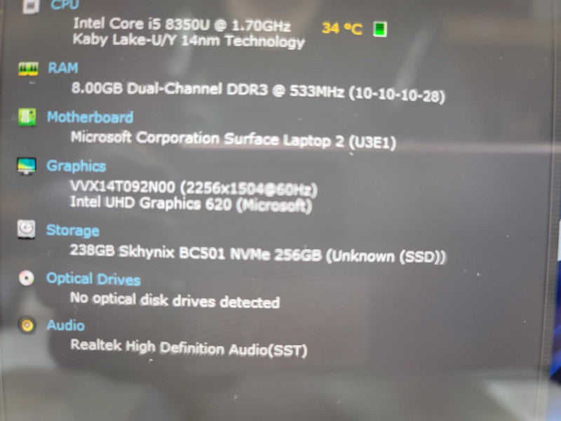 Microsoft Surface Laptop 2 i5-8350U@ 1.70GHz, 8GB DDR3, 256GB SSD *READ Î²
